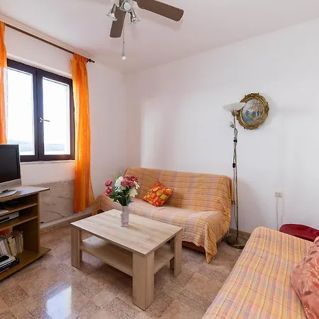 Penthouse Luka Apartman *